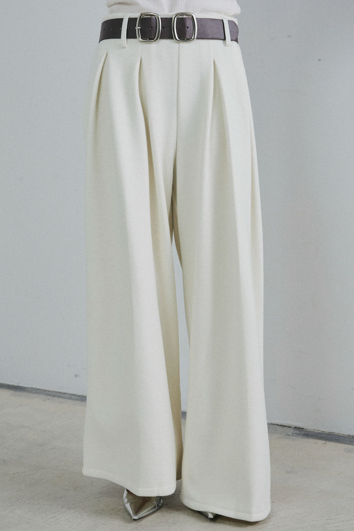 [予約]ベルト付きスゥイッチングタックパンツ