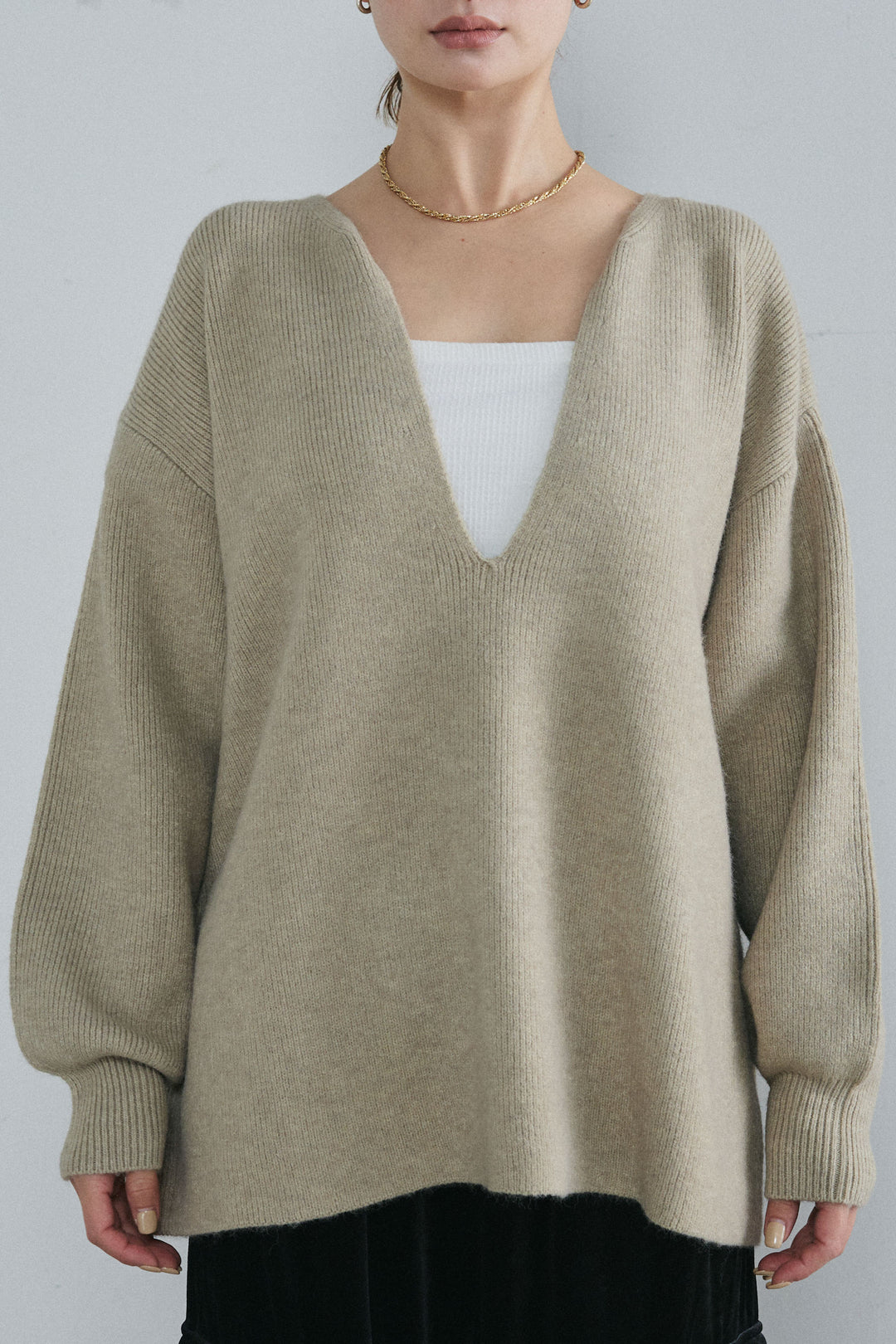 [予約]深Vネックハイゲージニット