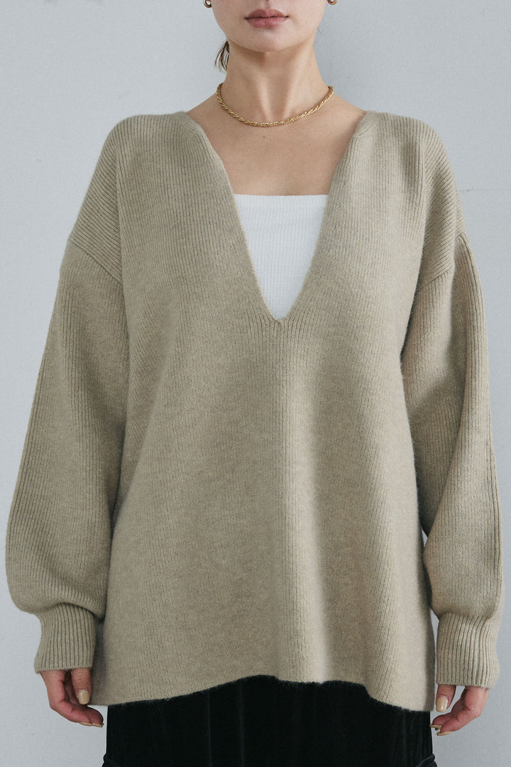 [予約]深Vネックハイゲージニット