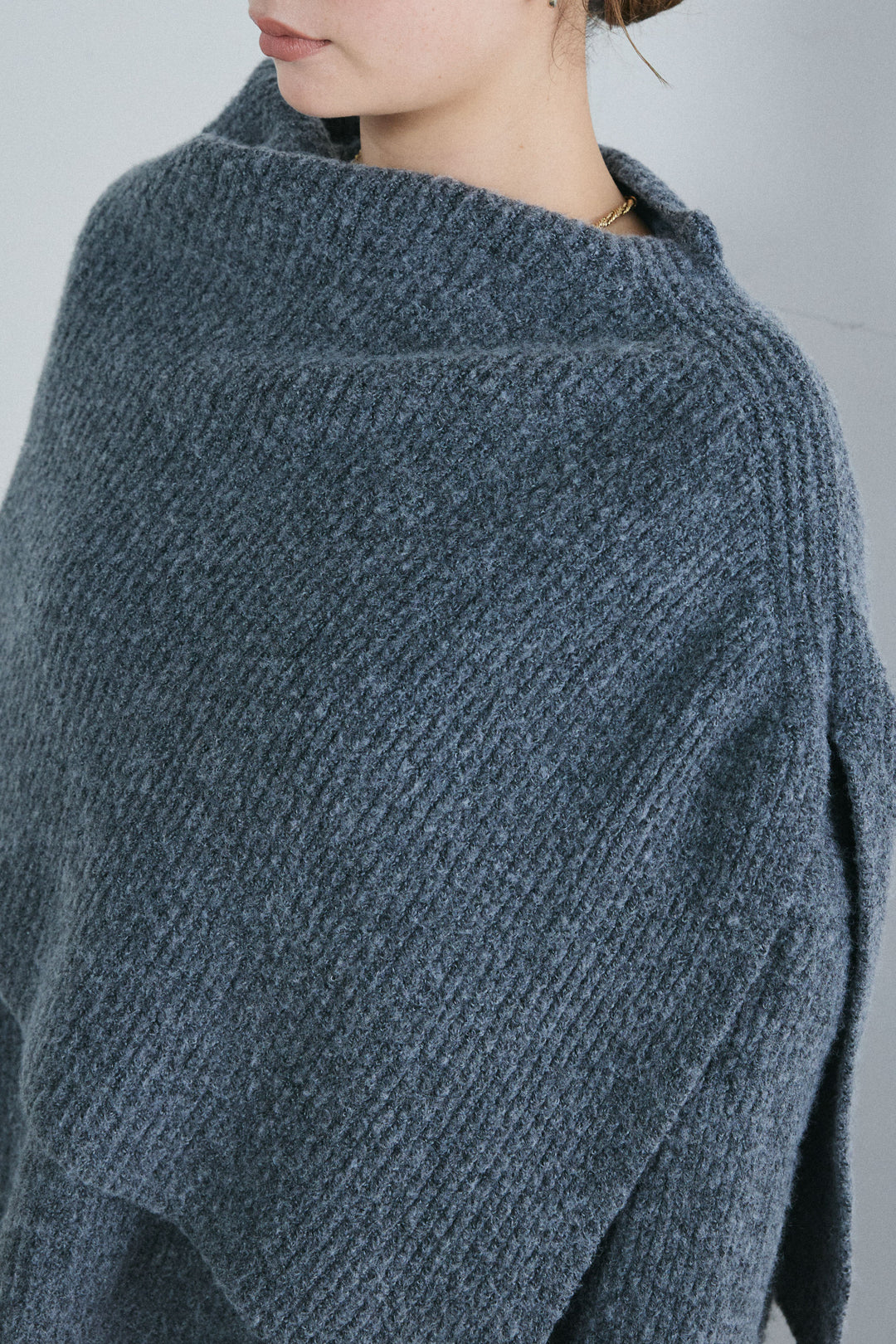 [予約/SET]ケープ付きローゲージニット+ベルト付きスゥイッチングタックパンツ(2set)