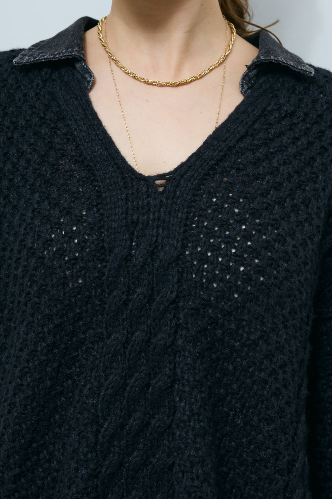 [予約]ブラックデニムカラーケーブルニット