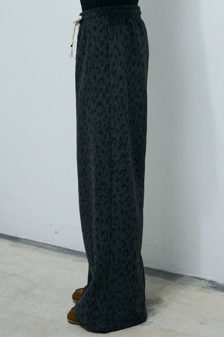 [予約/SET]センターホール2wayニット+パイルタッチレオパード柄イージーパンツ(2set)