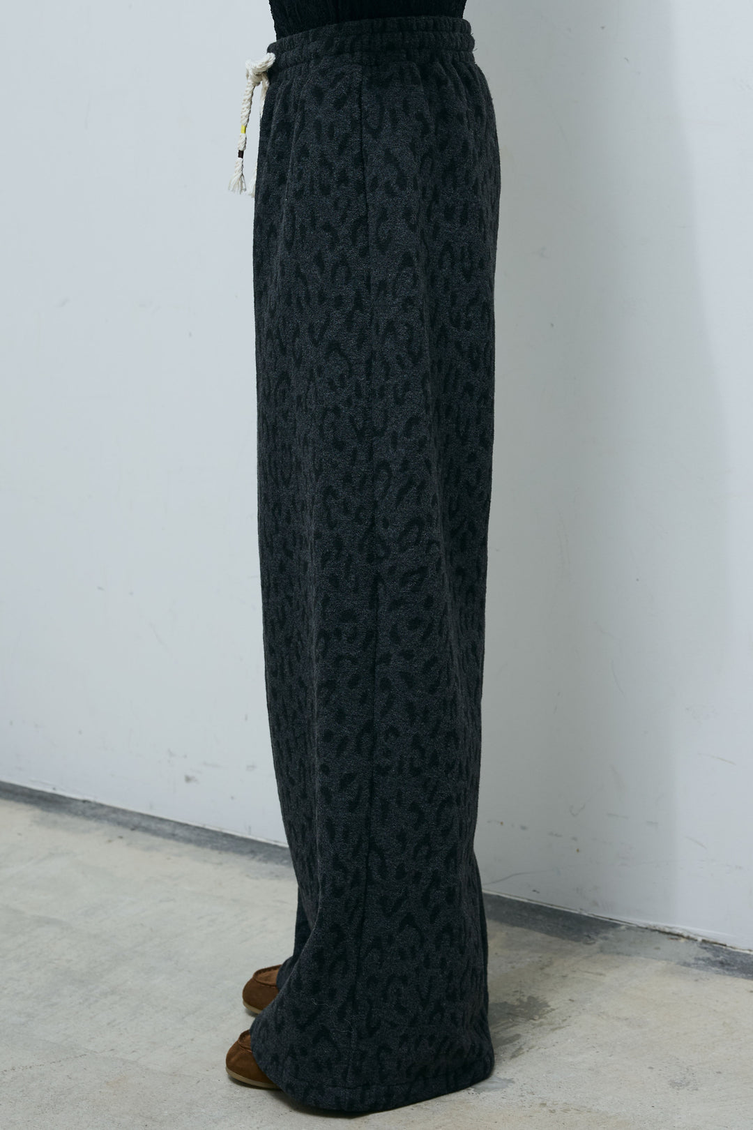 [予約]パイルタッチレオパード柄イージーパンツ