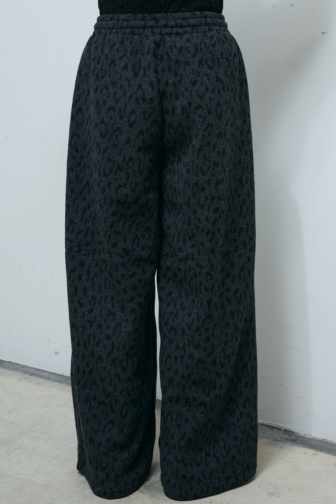 [予約/SET]センターホール2wayニット+シアーレーストップス+パイルタッチレオパード柄イージーパンツ(3set)