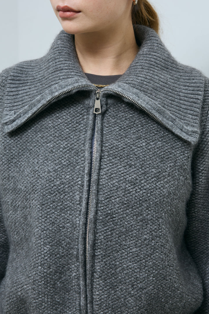 [予約]ハイネックジップアップニット