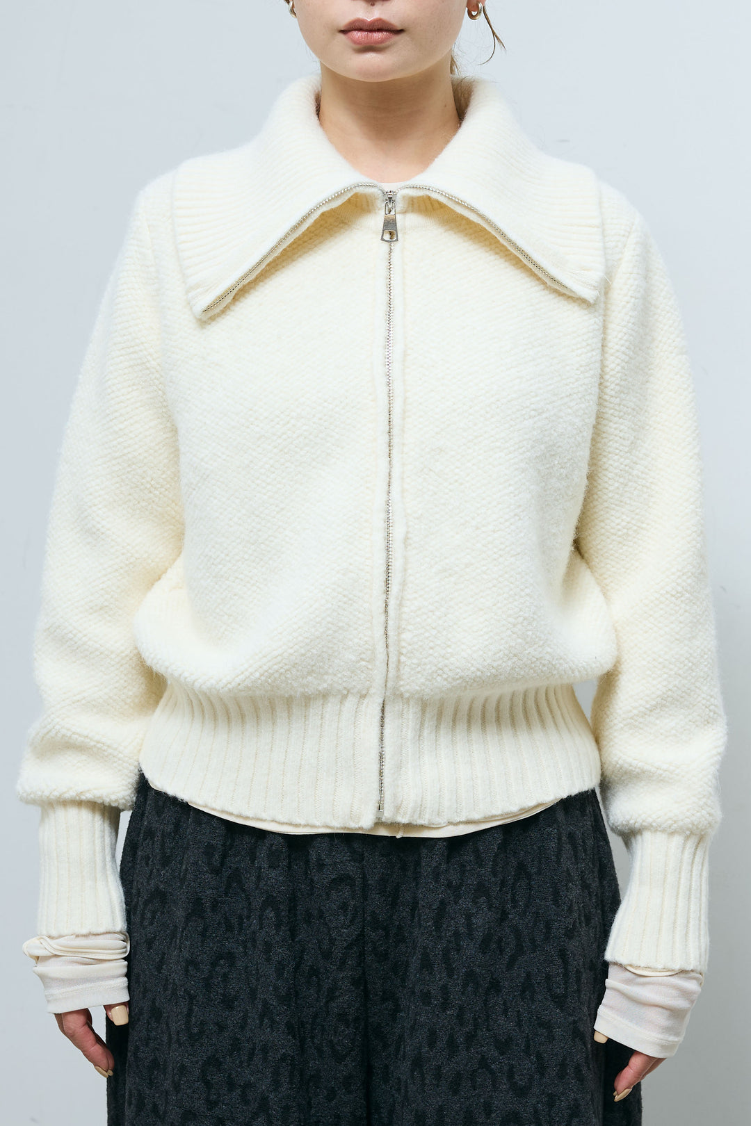 [予約]ハイネックジップアップニット