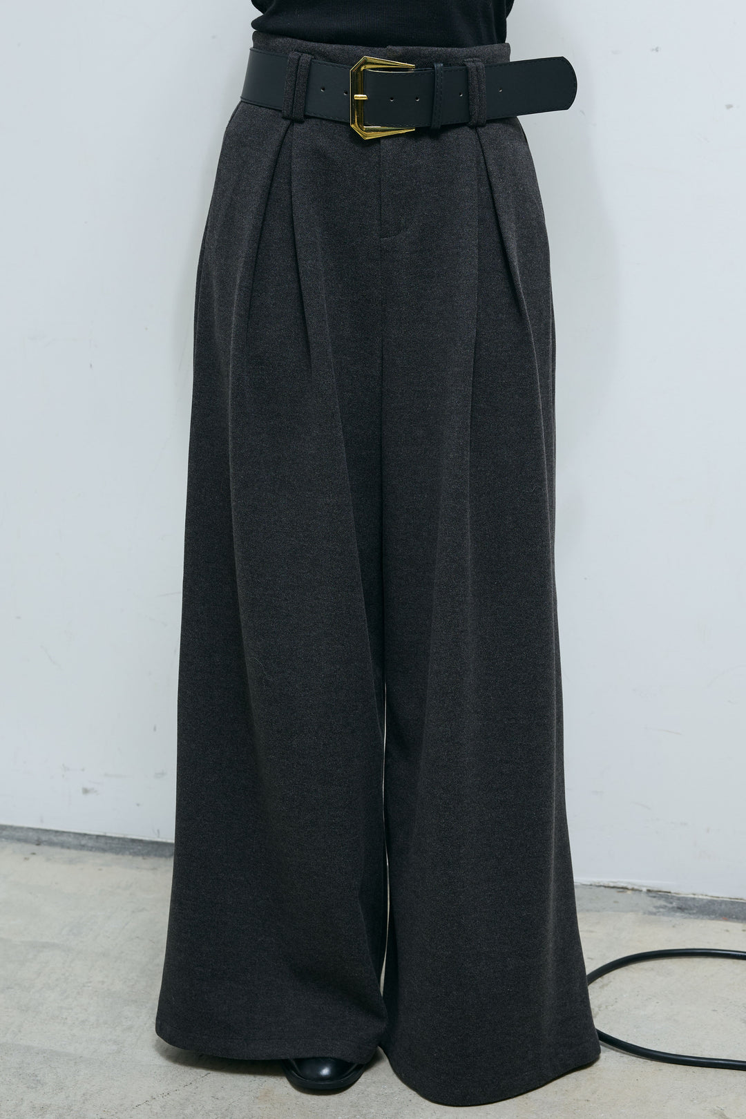 [予約/SET]デニムカラーラガーニットPO+ベルト付きリバースタックパンツ(2set)