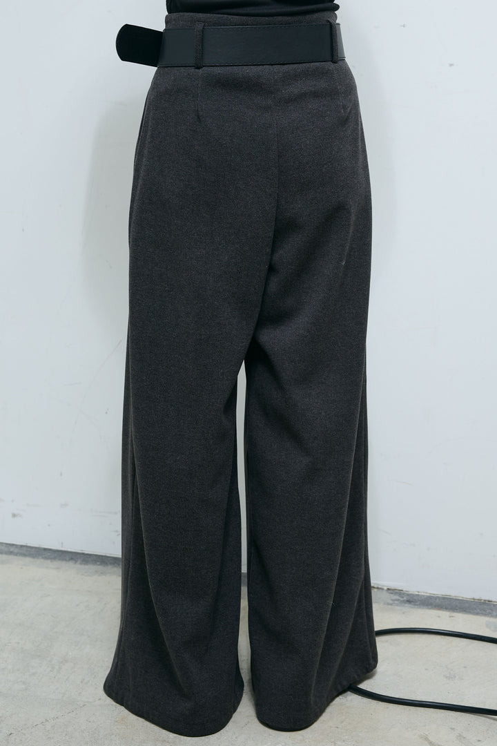 [予約]ベルト付きリバースタックパンツ