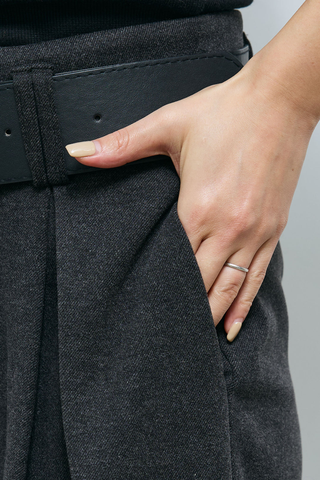 [予約/SET]デニムカラーラガーニットPO+ベルト付きリバースタックパンツ(2set)