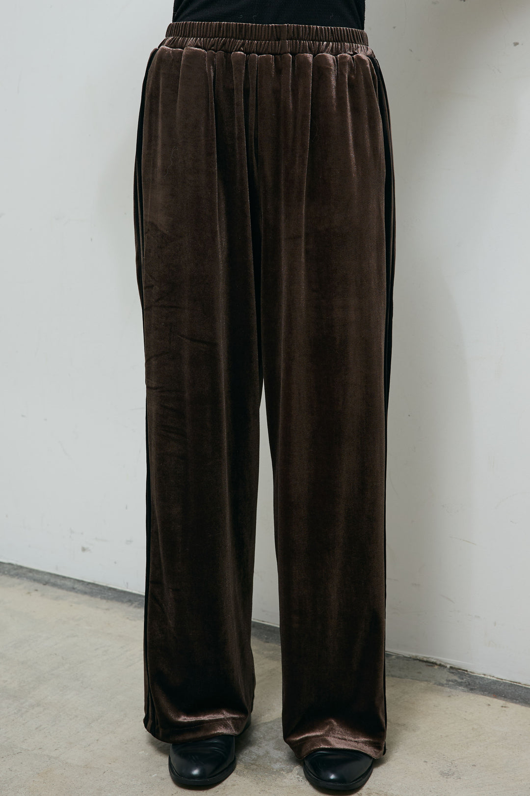 サイドラインベロアリラックスパンツ