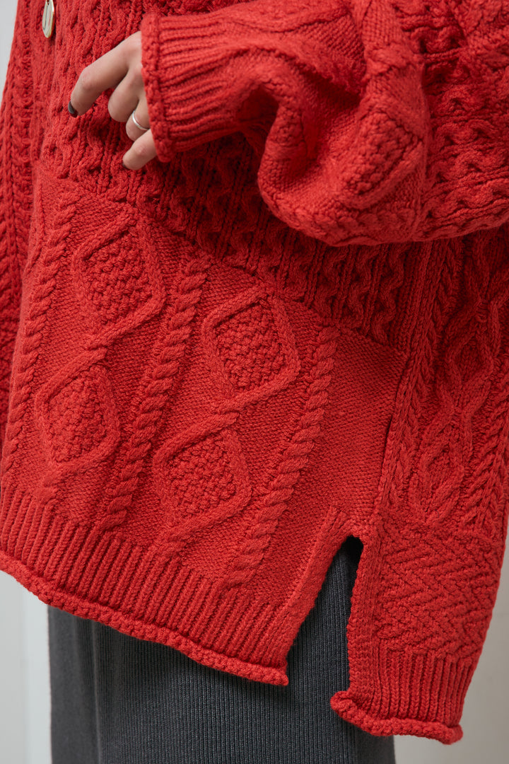 [予約]ケーブルVニットセーター