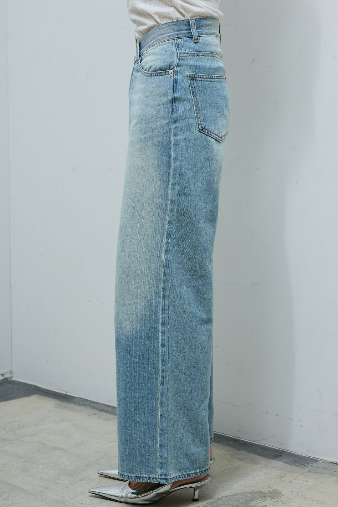 [予約]ウエスト切り替えストレートデニム