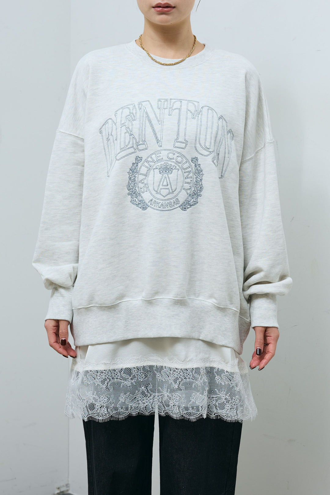 [予約]カレッジロゴ刺繍スウェット