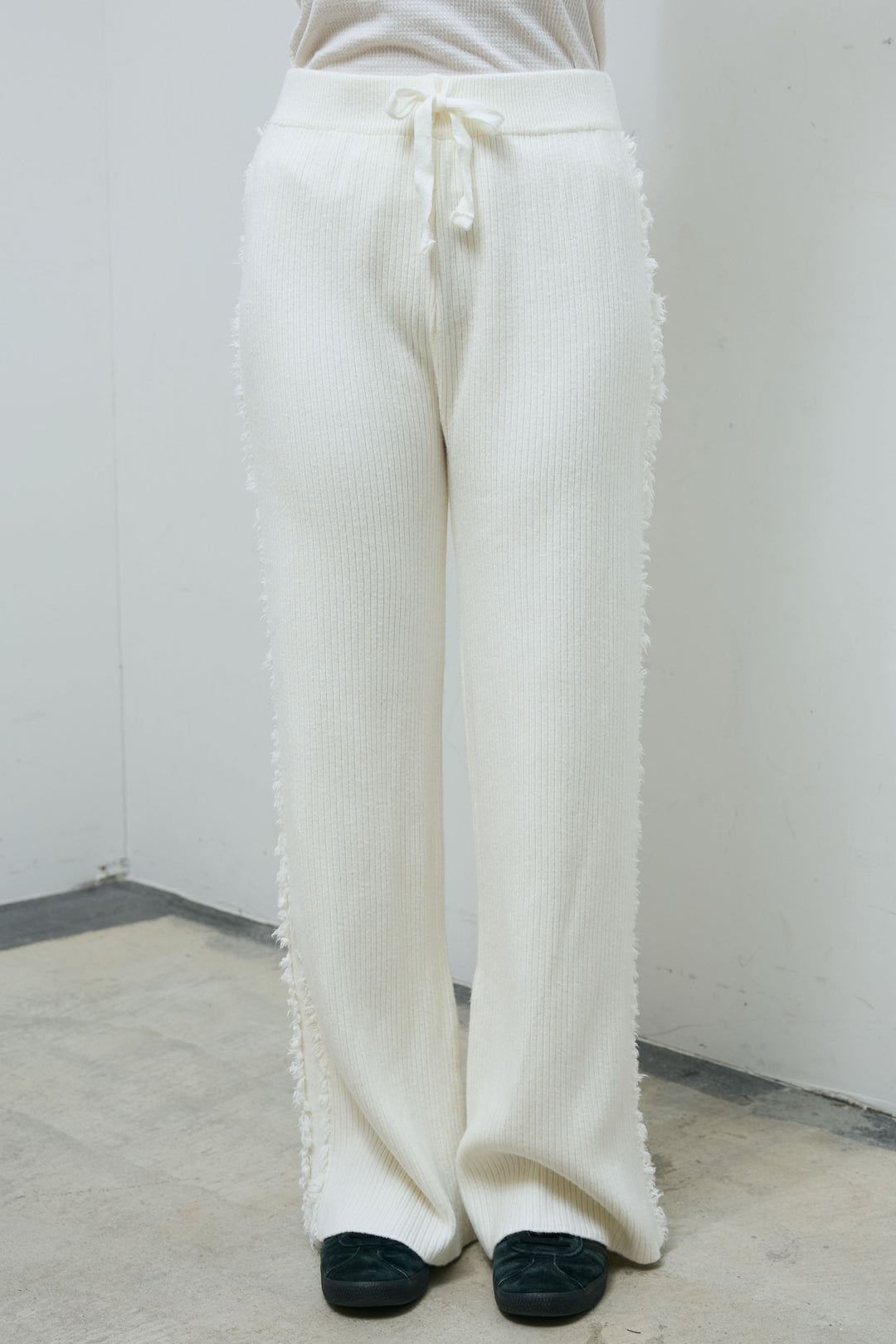 [予約/SET]切り替えパターンミニフリンジニット+サイドフリンジニットパンツ(2set)