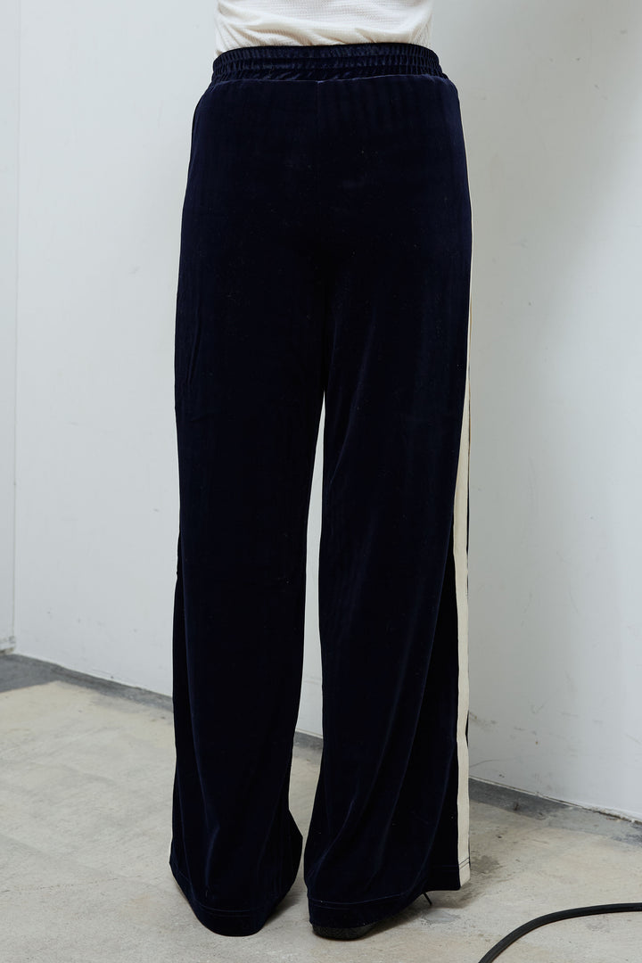 [予約/SET]ブークレー×ジョーゼットリボンニット+ベロアサイドラインイージーパンツ(2set)