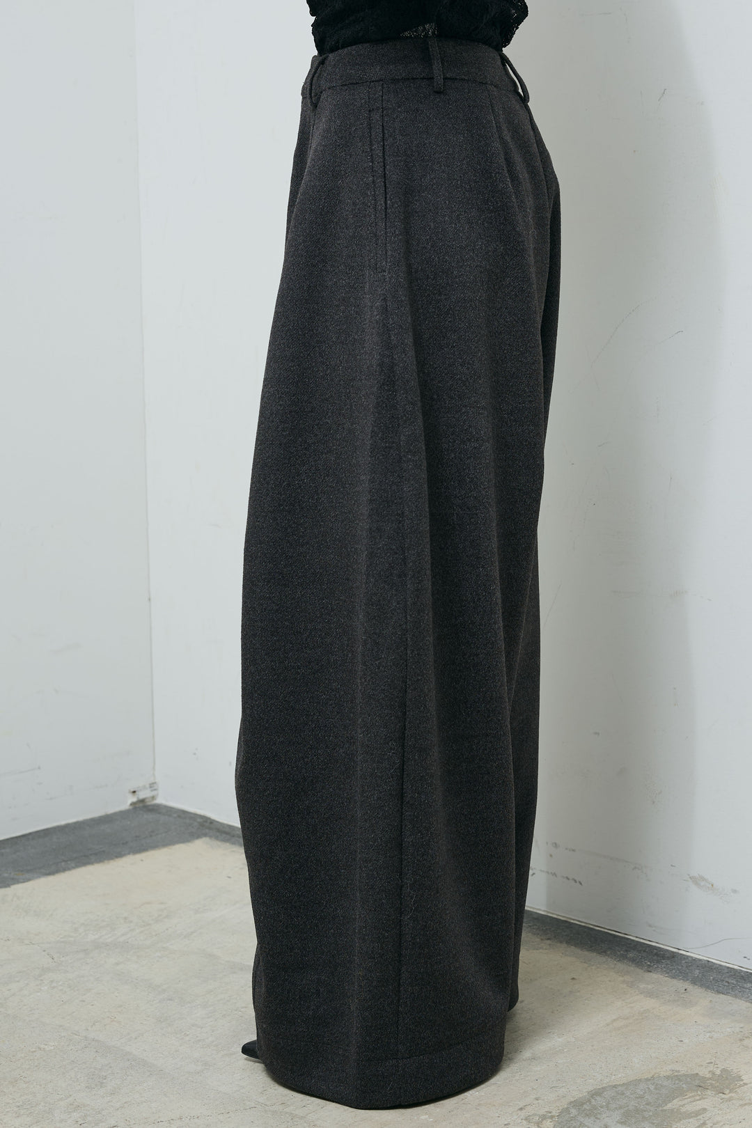 [予約]ウールタッチカーブワイドパンツ