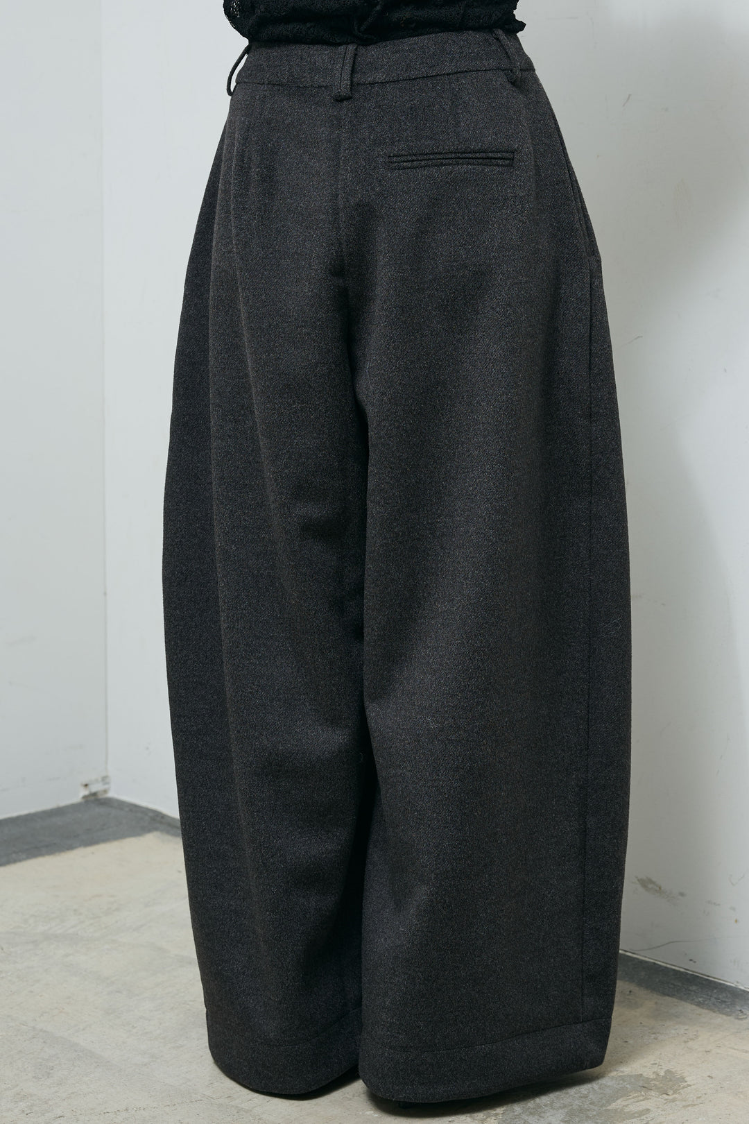 [予約]ウールタッチカーブワイドパンツ