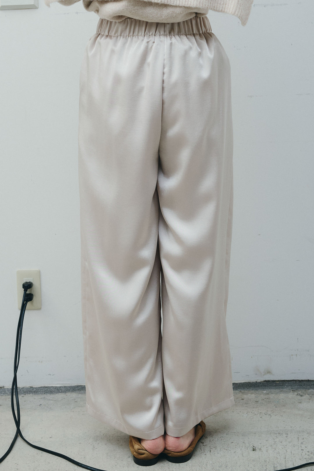 [予約]サテンワイドタックパンツ