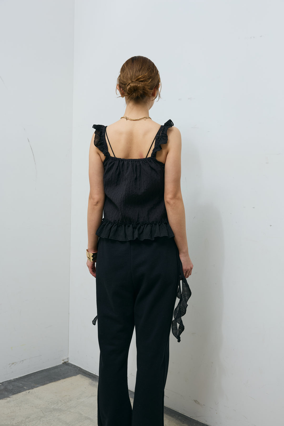 ラッフルフリルキャミソール