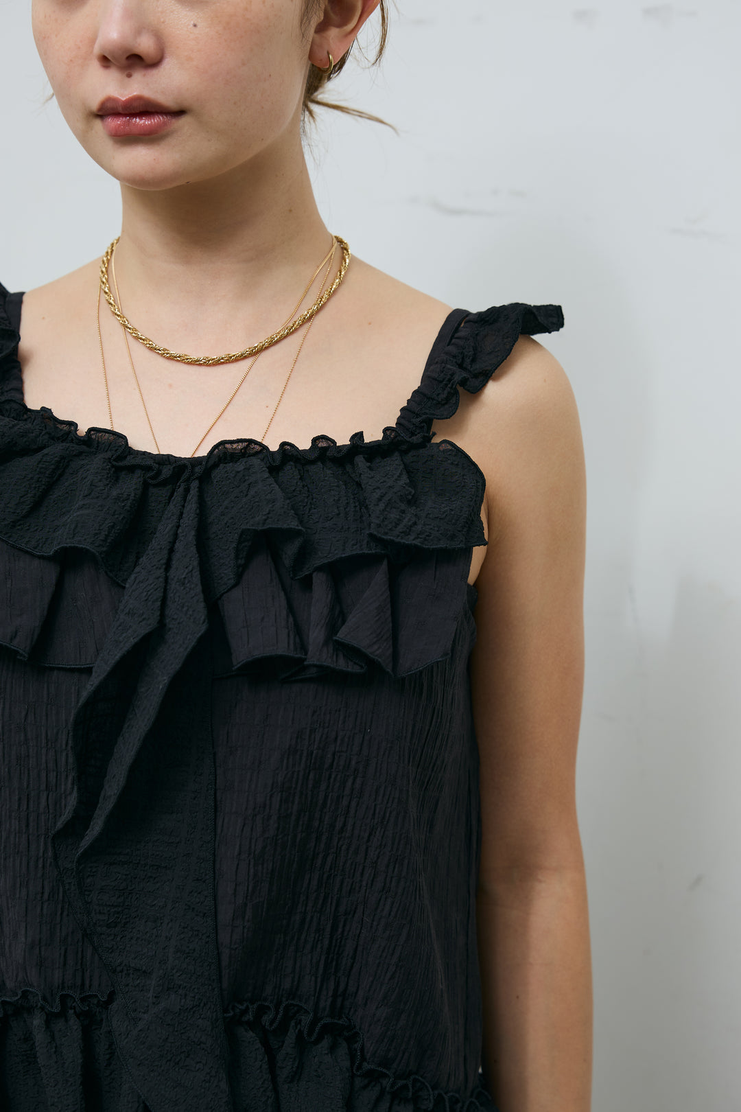 ラッフルフリルキャミソール