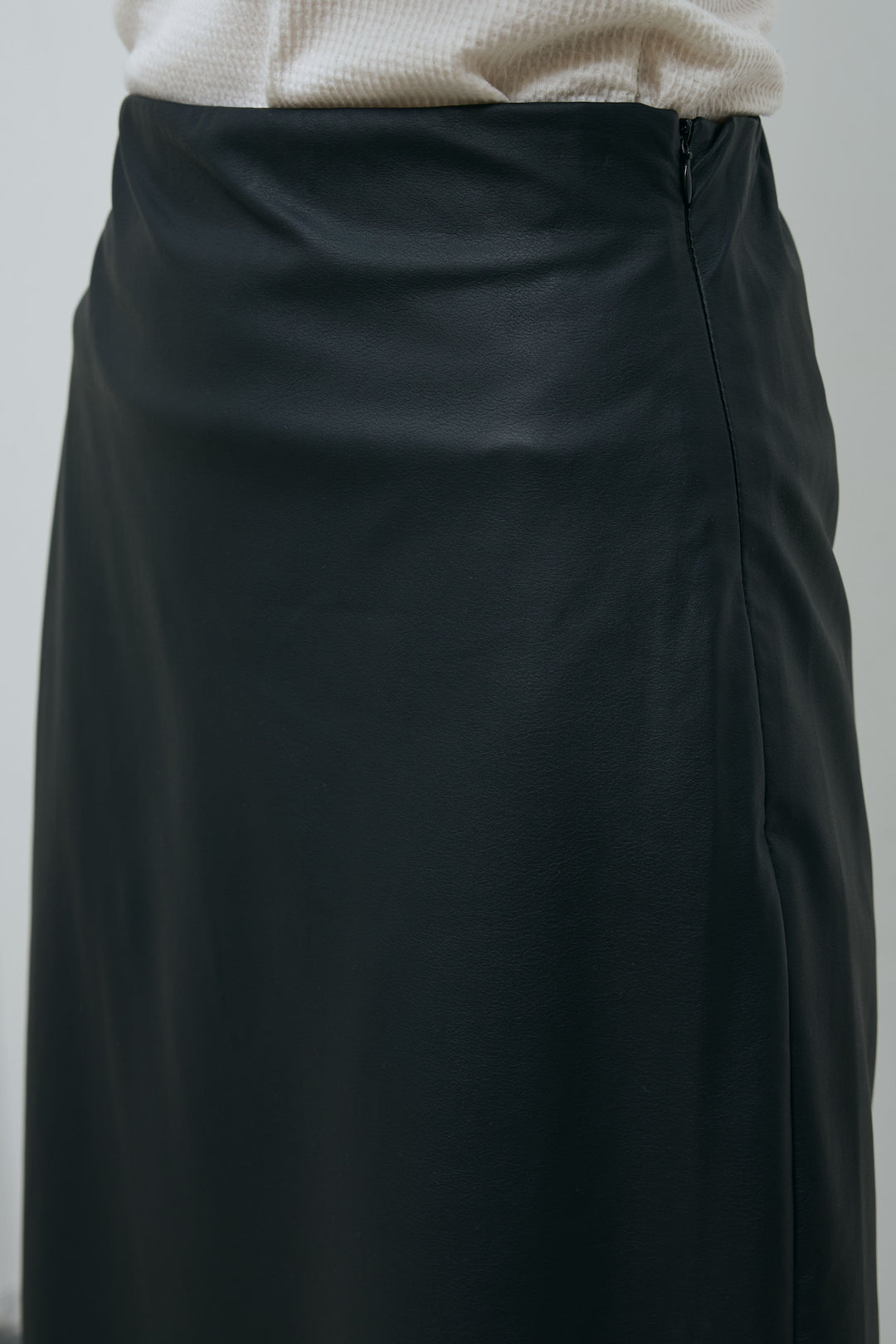 [予約]ウォッシャブルライトフェイクレザースカート