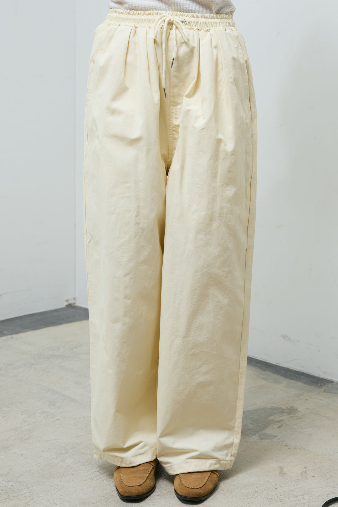 [予約/SET]シアーハーフスリーブジャケット+レース切り替えサテンブラウス+合繊ツイルスタンドウエストラップジョガーPT(3set)