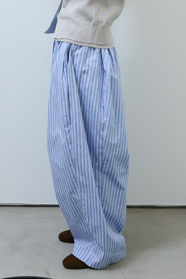 [予約]ランダムストライプタックカーブパンツ