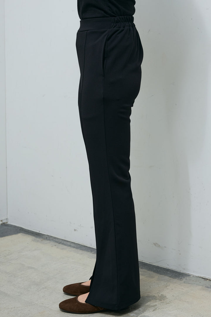 [予約]スーパーストレッチ美脚フレアパンツ