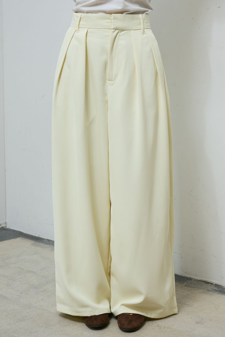 [予約]とろみタックパンツ