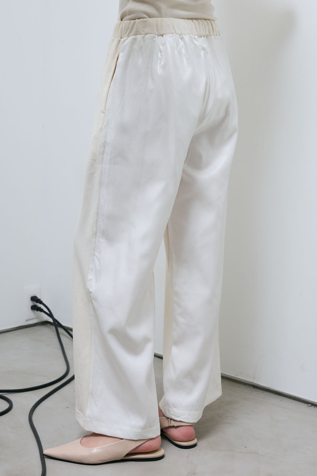 [予約]異素材切り替え裏毛パンツ