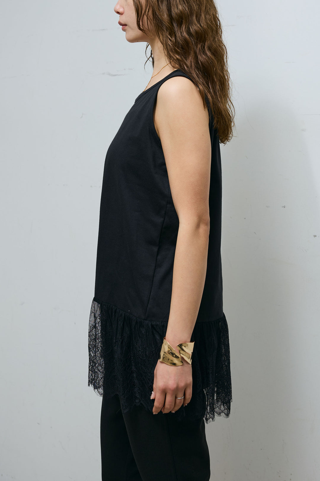 [予約]裾レースタンクトップ