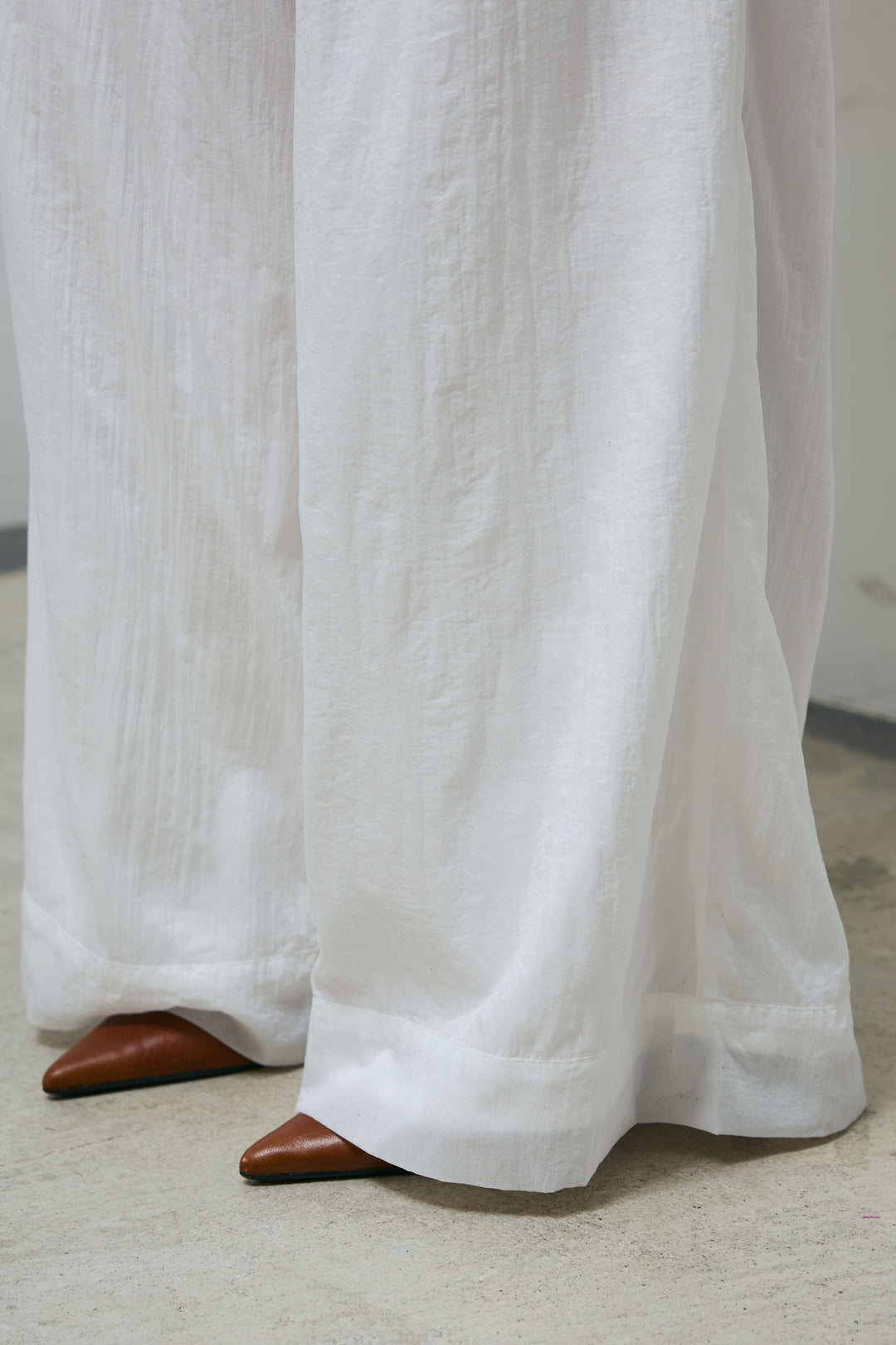 [予約/SET]バックオープンシアーバルーンブラウス+シアーイージーワイドパンツ(2set)