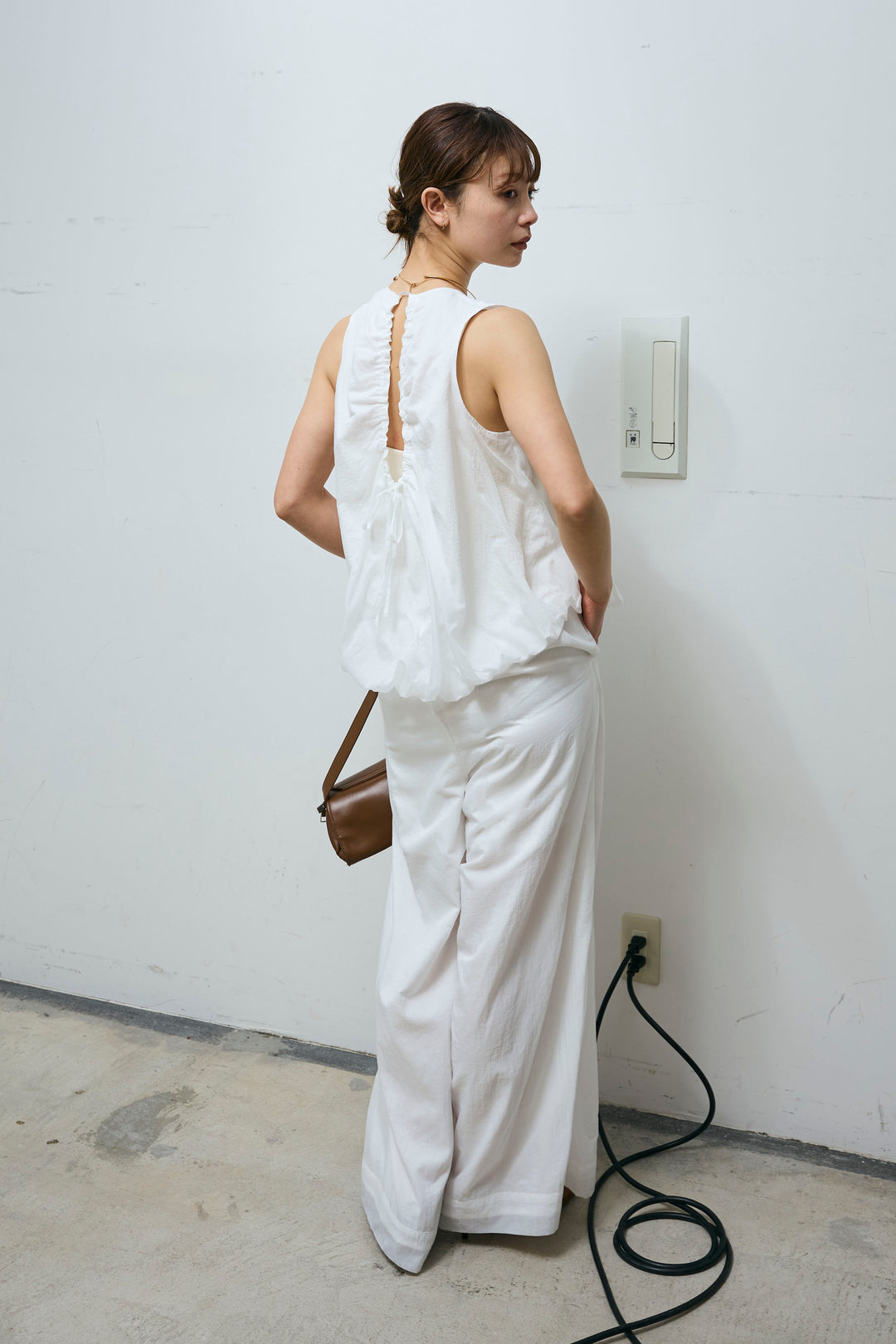 [予約/SET]バックオープンシアーバルーンブラウス+シアーイージーワイドパンツ(2set)