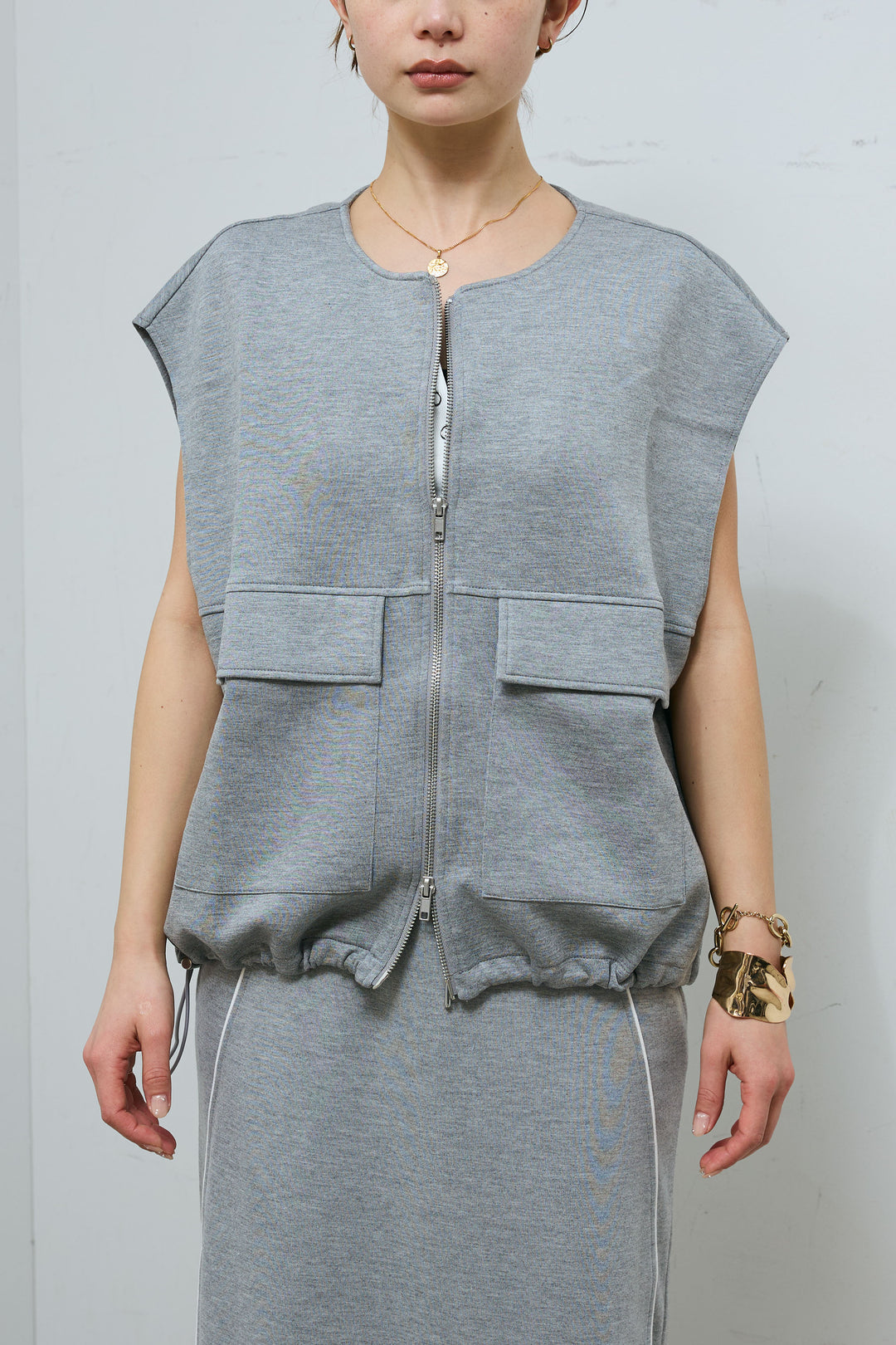 [予約]ボンディング生地ジップベスト