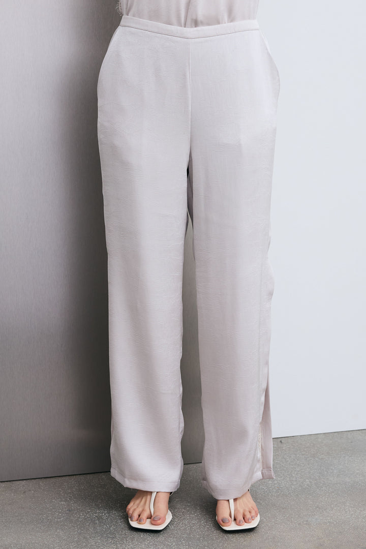 [予約/SET]ボートネックテクスチャーボーダーサマーニット+レーストリムキャミ+スリットレースサテンパンツ(3set)