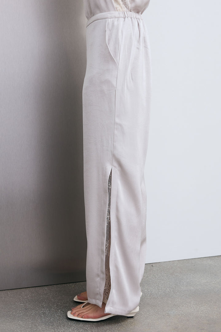 [予約]スリットレースサテンパンツ