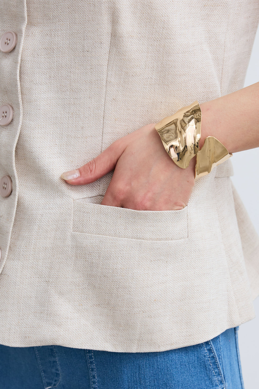 [予約/SET]レーストリムサテンノースリーブブラウス+リネンタッチVネックジレ+ストレッチイージーデニム(3set)