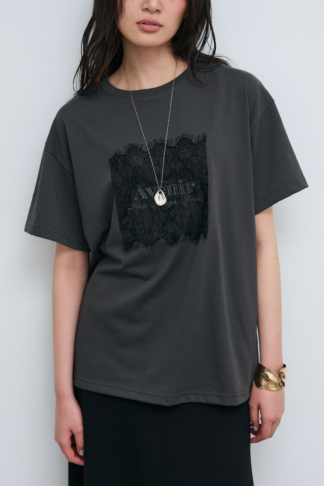 [予約]cooltouchレースロゴ刺繍Tシャツ