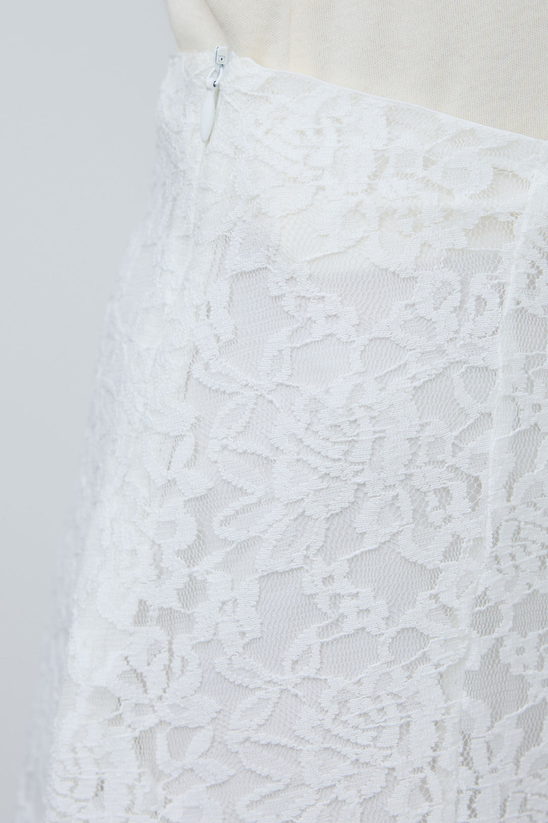 [予約/SET]クルーネックミディベスト+総レーススカート(2set)