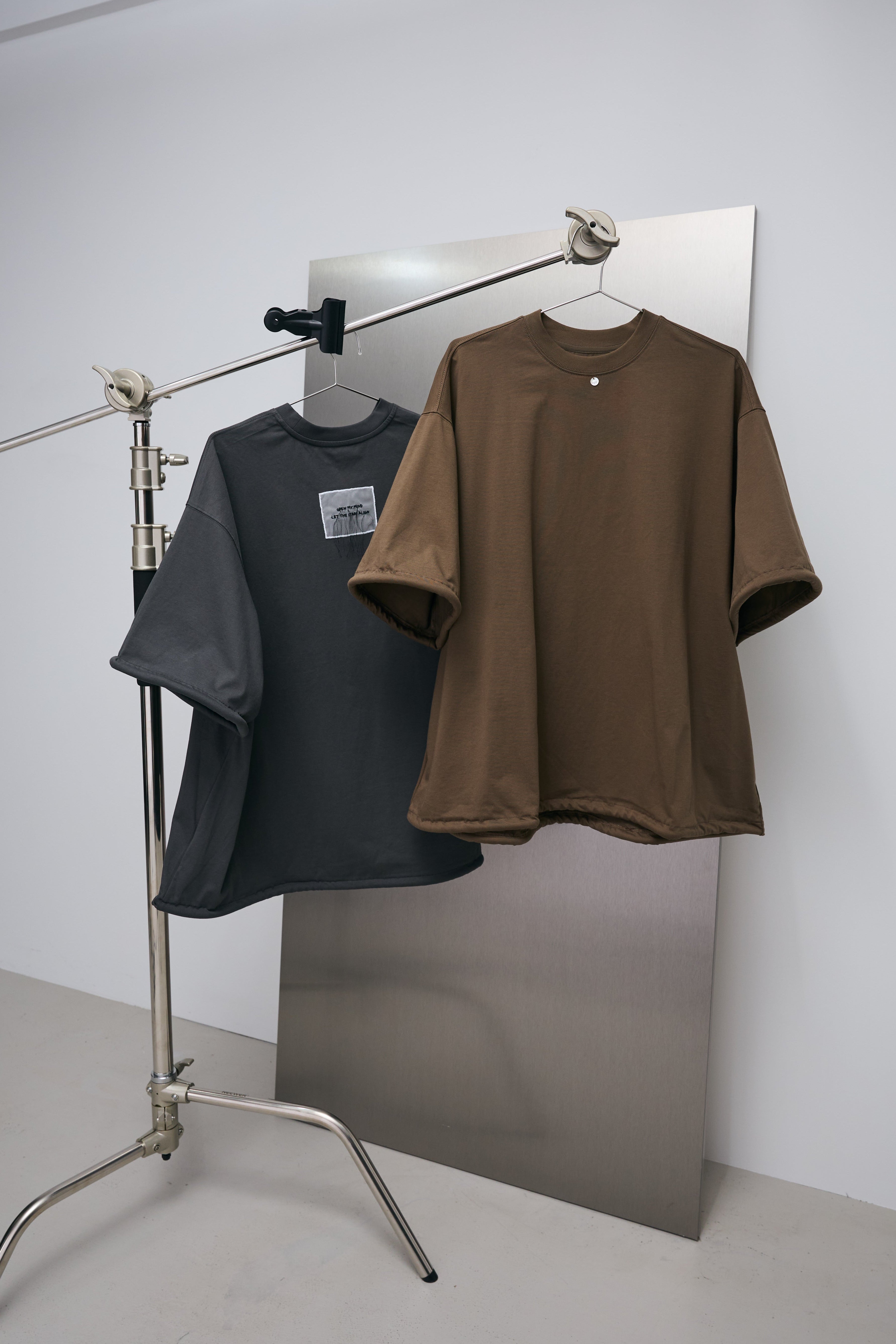 ★新品未使用IAMALPHAサロペット&ケープアンサンブルニットブラウン Tops – IAMALPHA