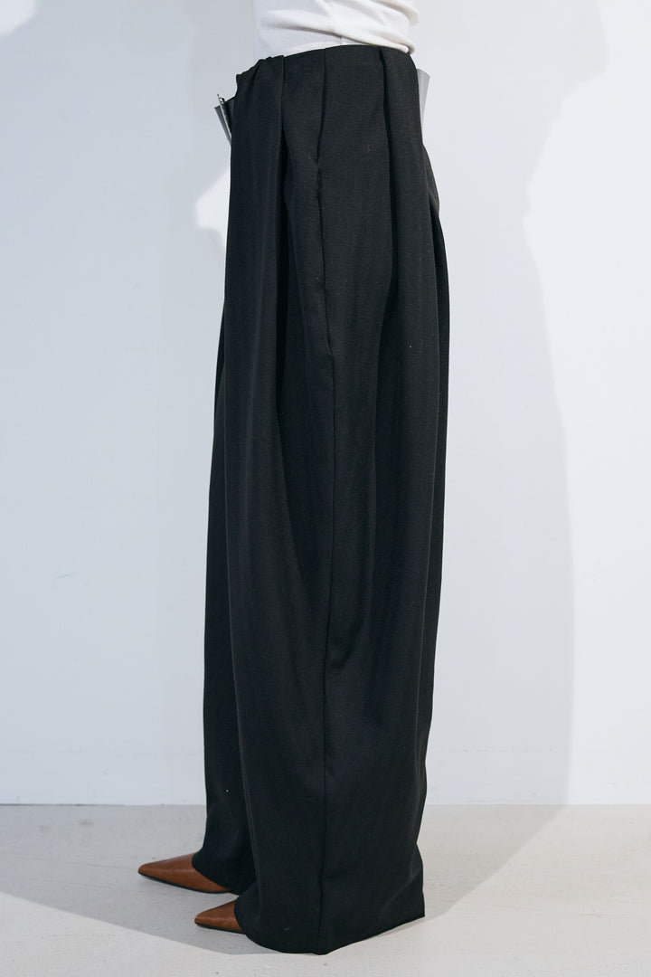 [予約]ビッグバックルベルトタックワイドパンツ