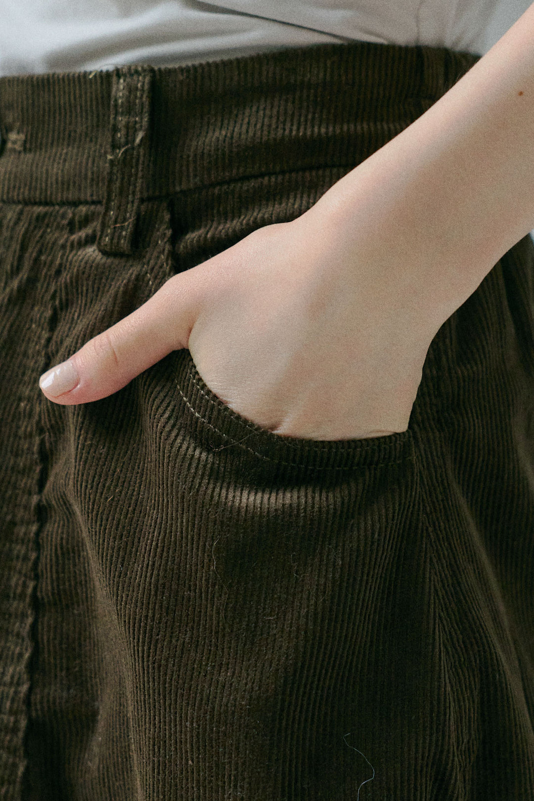 [予約]コーデュロイハーフカーブパンツ