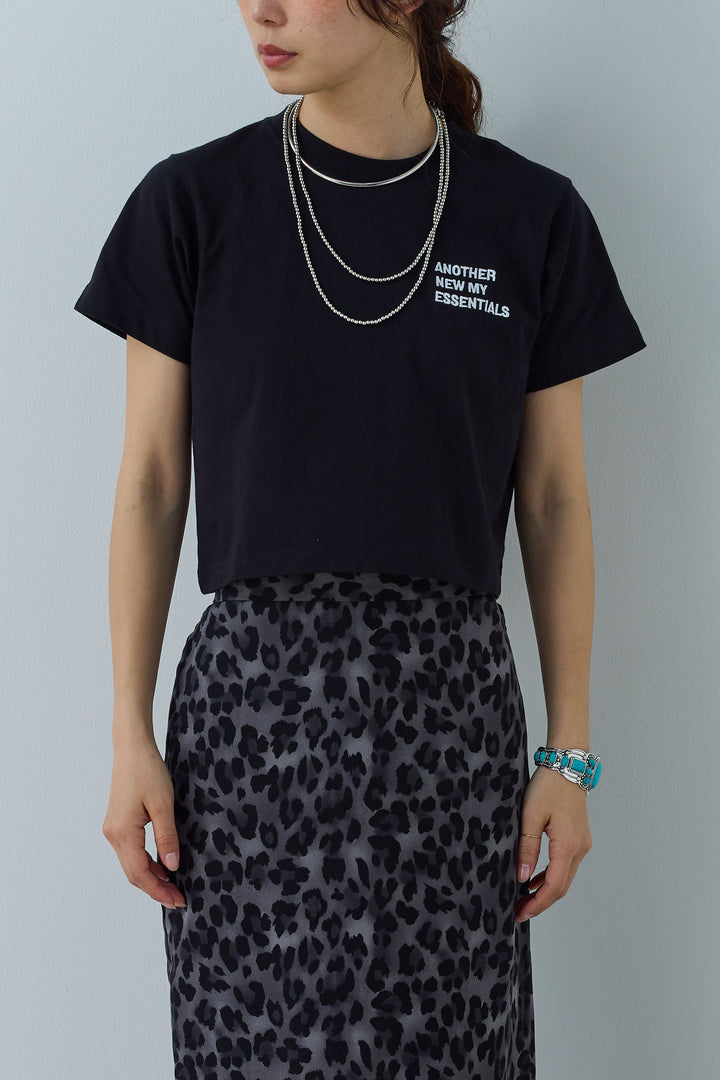 [予約]刺繍ロゴショート丈 Tシャツ