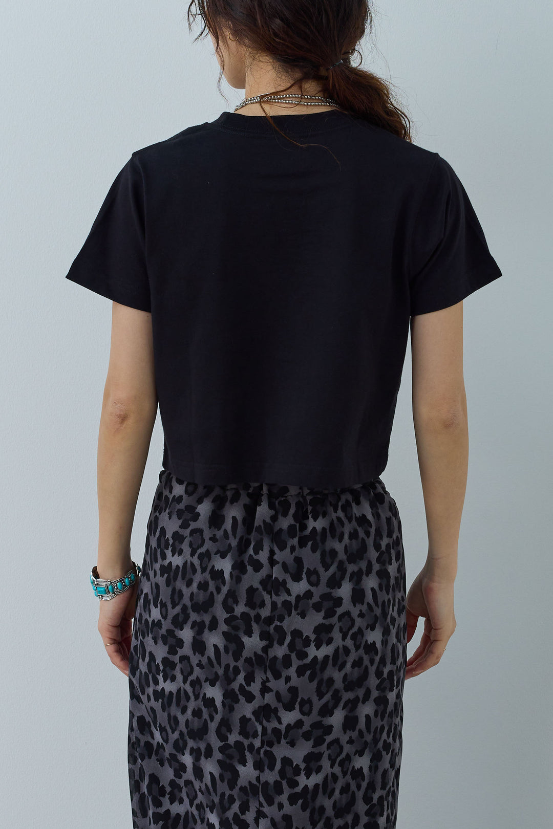 [予約]刺繍ロゴショート丈 Tシャツ