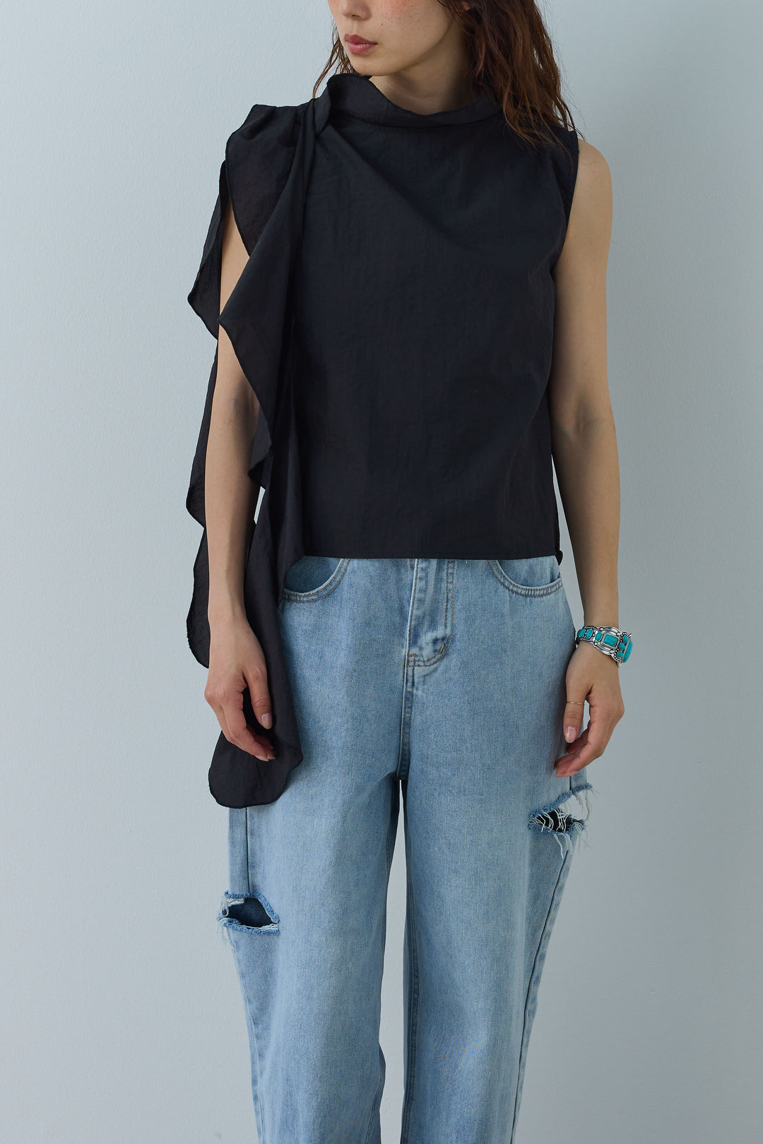 [予約]アシメフリルタイブラウス