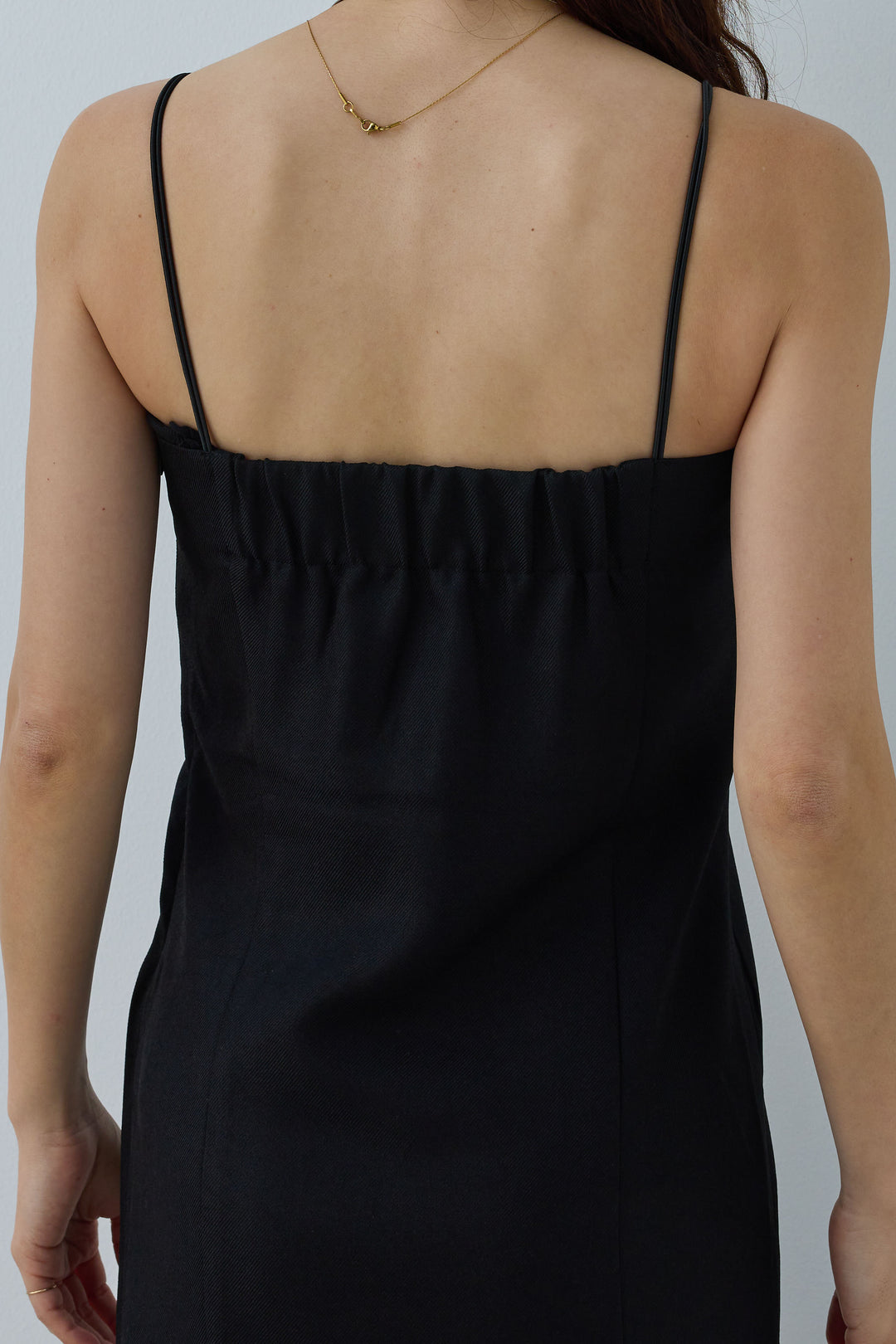 [予約/SET]シアーノースリーブニット+ヘザーツイルキャミワンピース(2set)