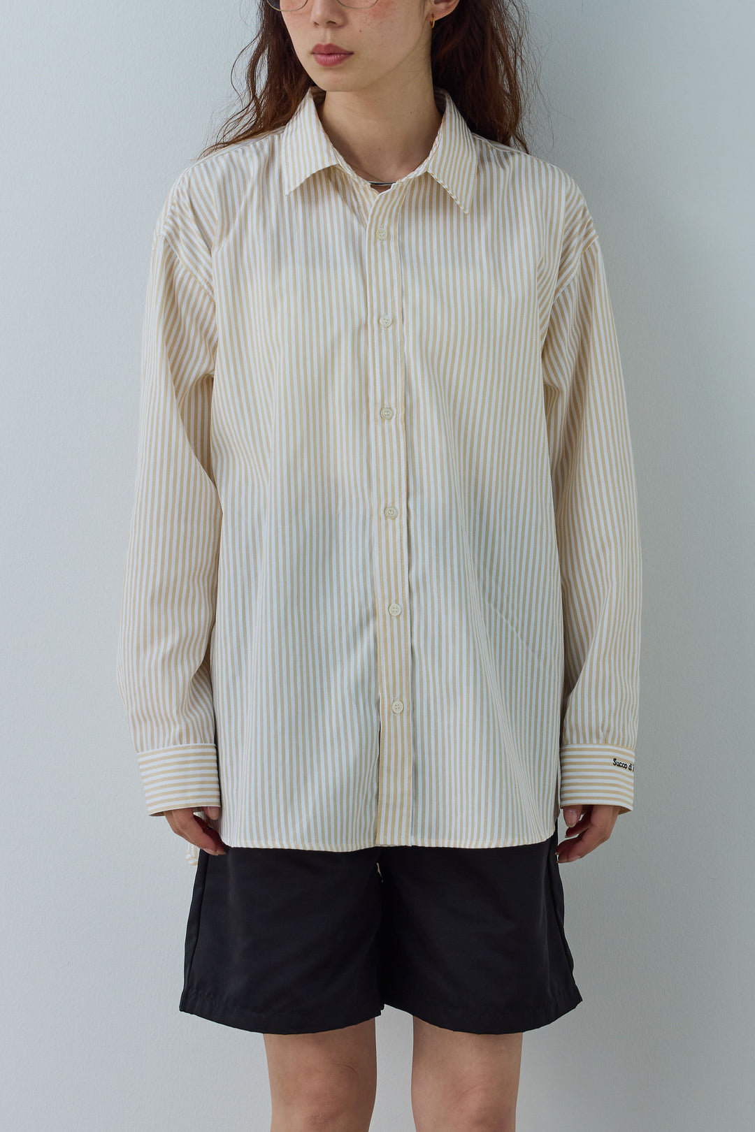 [予約/SET]刺繍入りストライプオーバーサイズシャツ+ツイルタックハーフパンツ(2set)