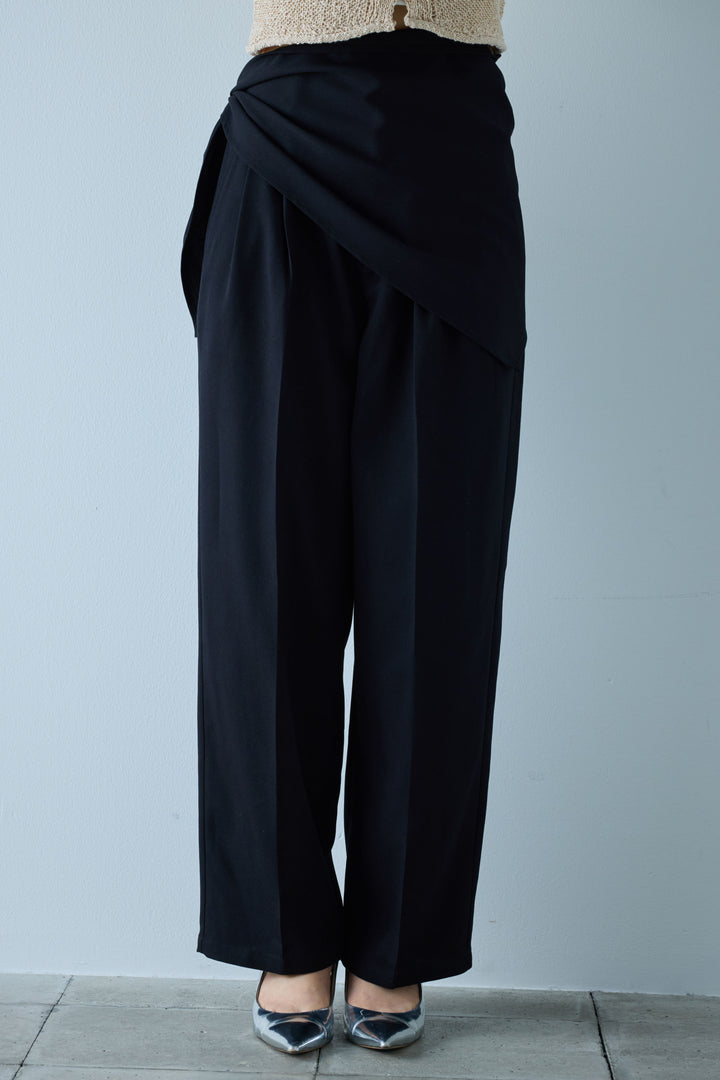 [予約]スカーフ付きタックパンツ