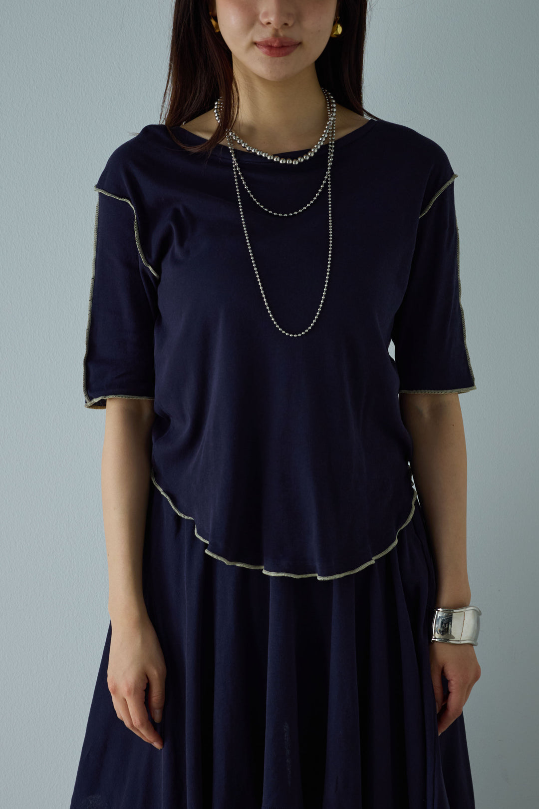 [予約]パイピングラウンドヘムカットソー