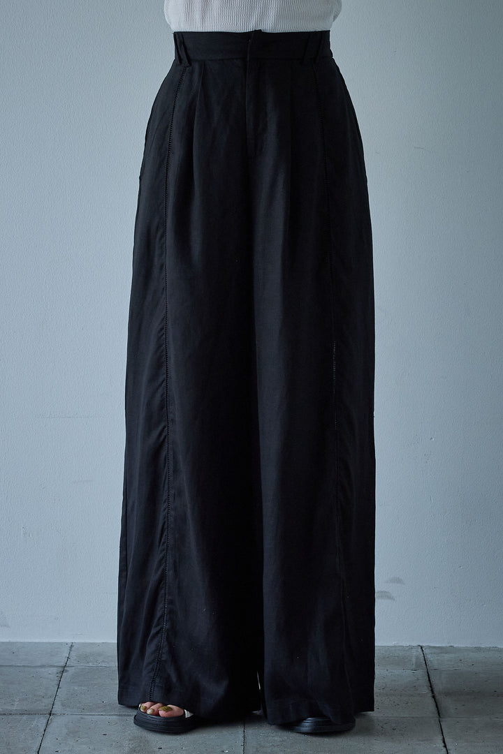 [予約]リネン混サイドライン刺繍ワイドパンツ